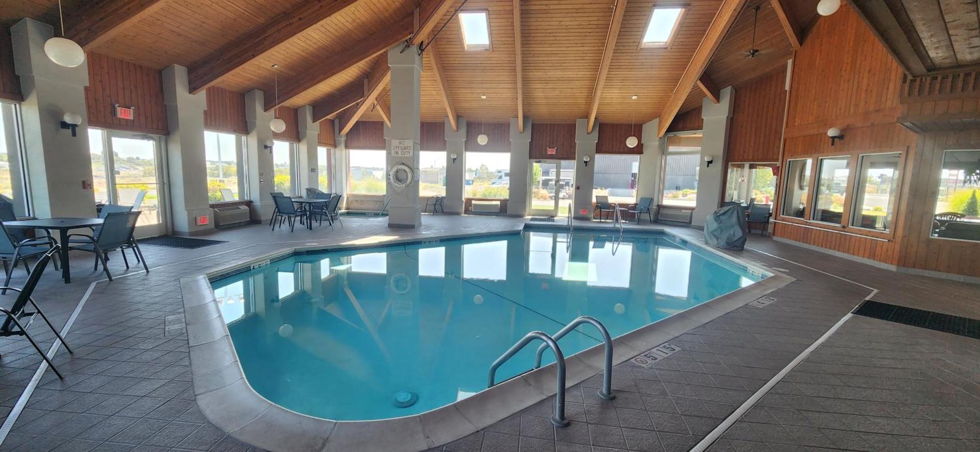 Ten Pin Inn & Suites Moses Lake Buitenkant foto