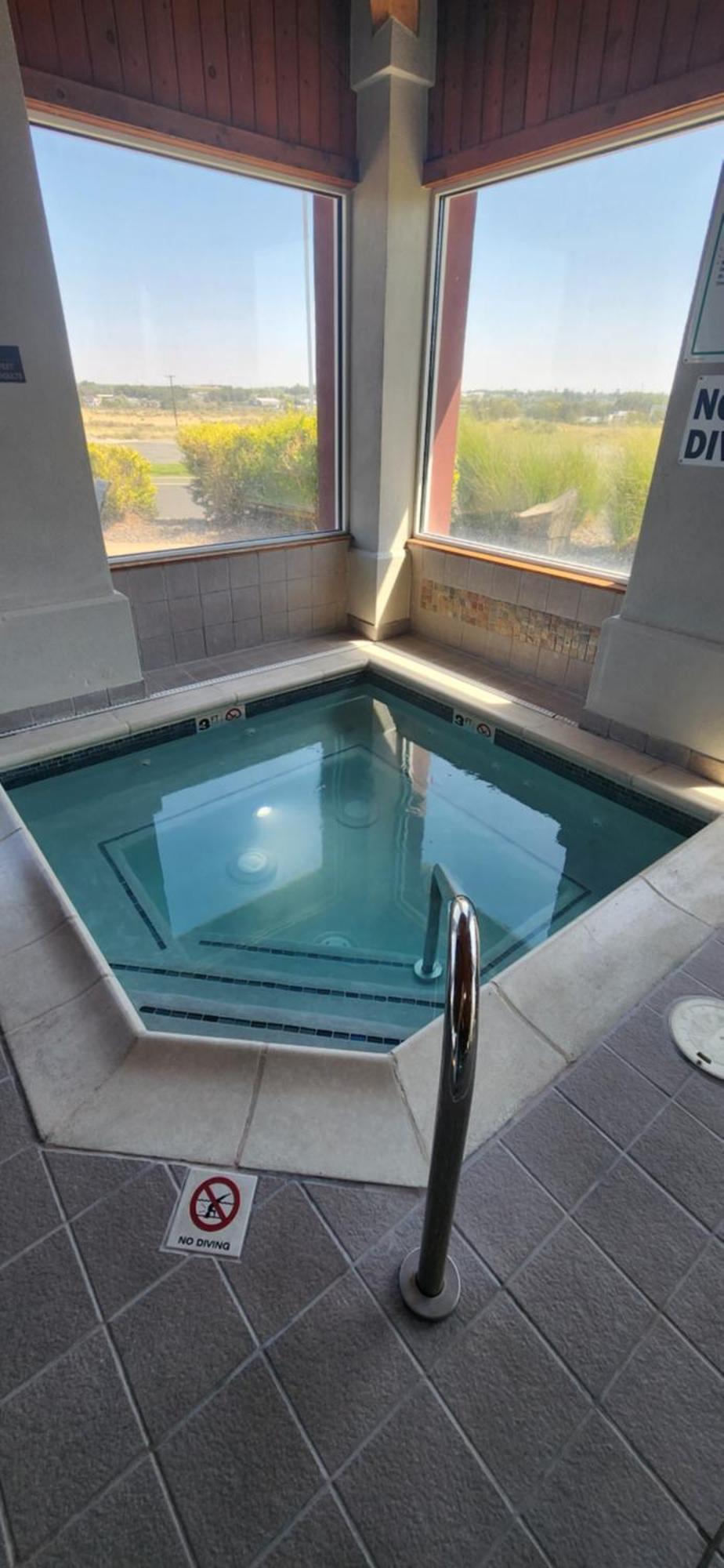 Ten Pin Inn & Suites Moses Lake Buitenkant foto