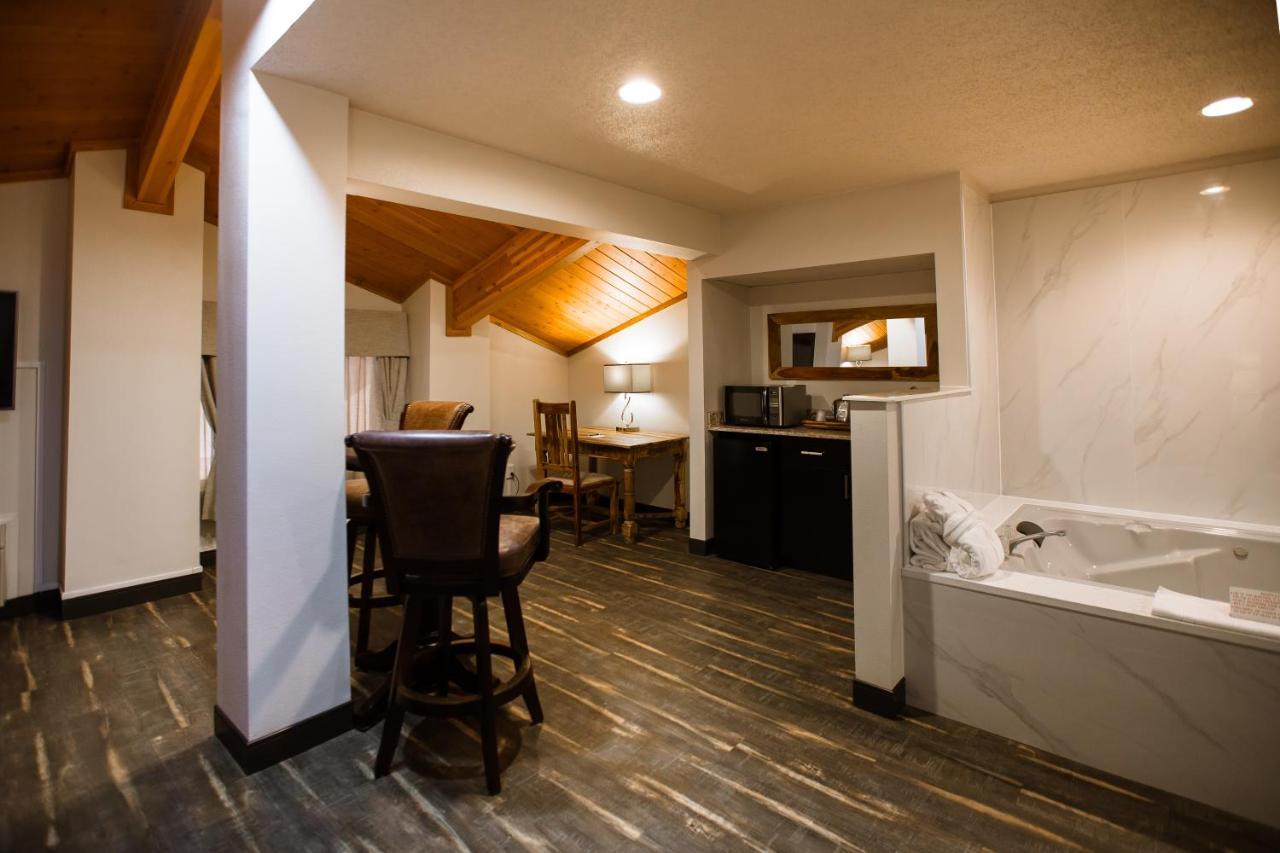 Ten Pin Inn & Suites Moses Lake Buitenkant foto