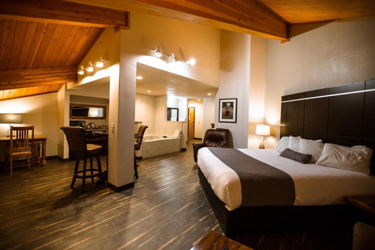 Ten Pin Inn & Suites Moses Lake Buitenkant foto